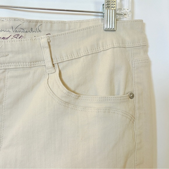 Gloria Vanderbilt Women’s Cream Skimmer Cropped Pants Size 12 Casual Stretch - Picture 6 of 13
